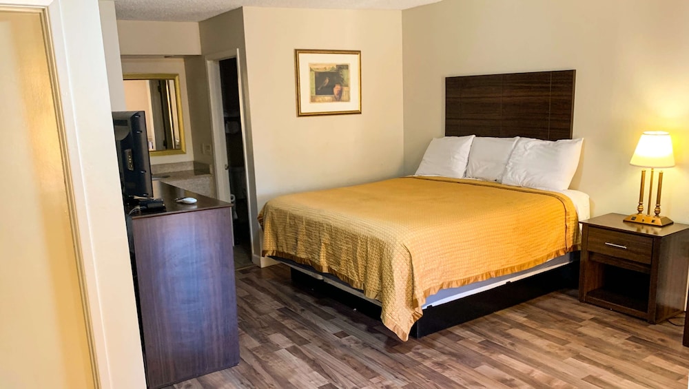 Hotel Brewton 10/49