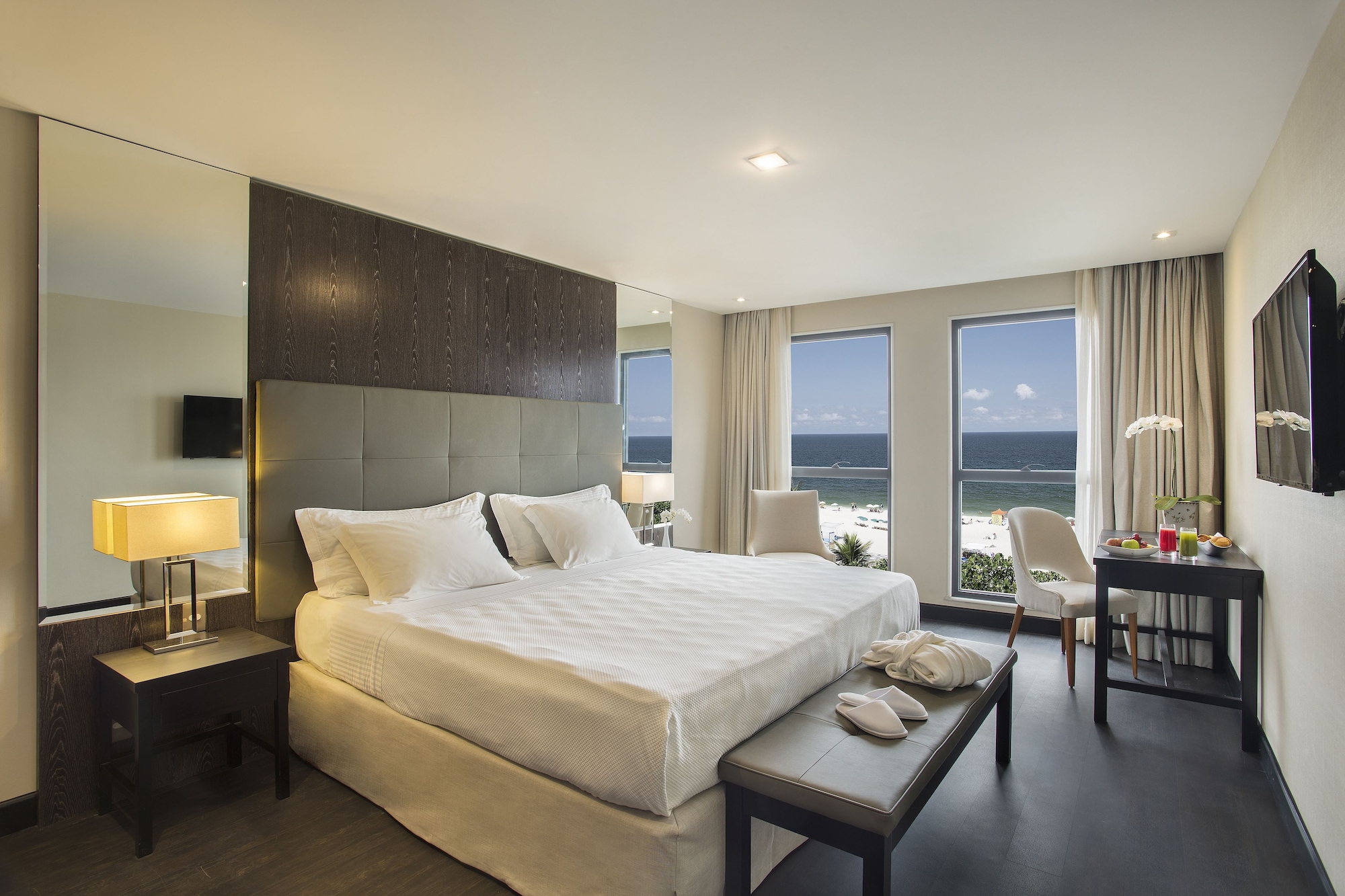 SUPERIOR, EXECUTIVE, DOUBLE BED