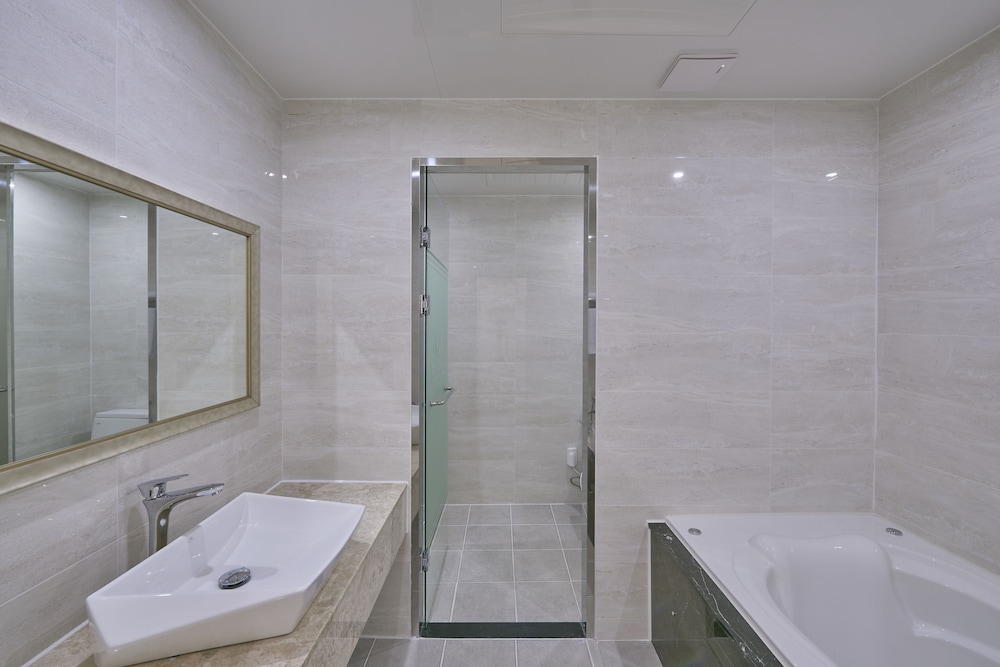 Madrid Hotel Gwangju 10/39