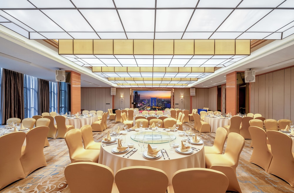 Kande International Hotel 42/50