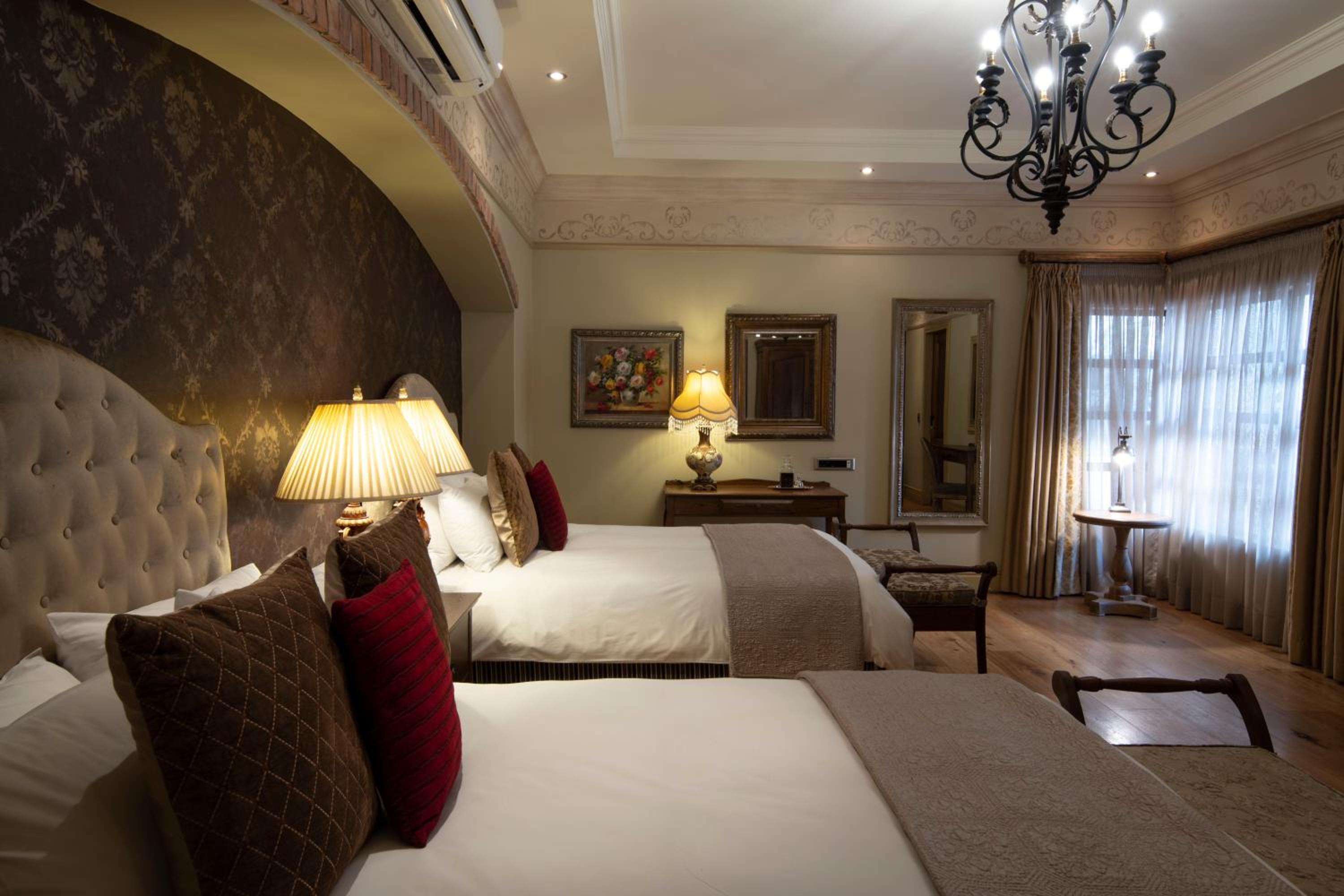 THREE RIVERS LODGE & VILLA ANNA SOPHIA 31/50