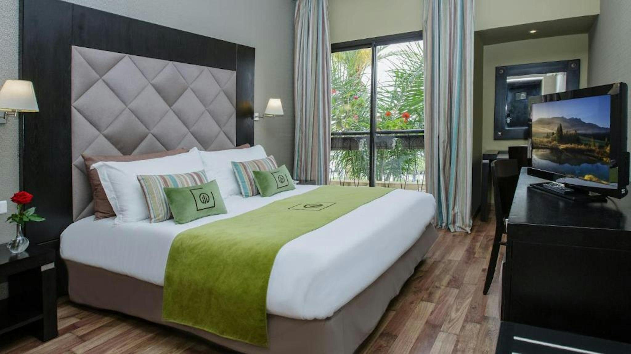 Premium, Single Bed