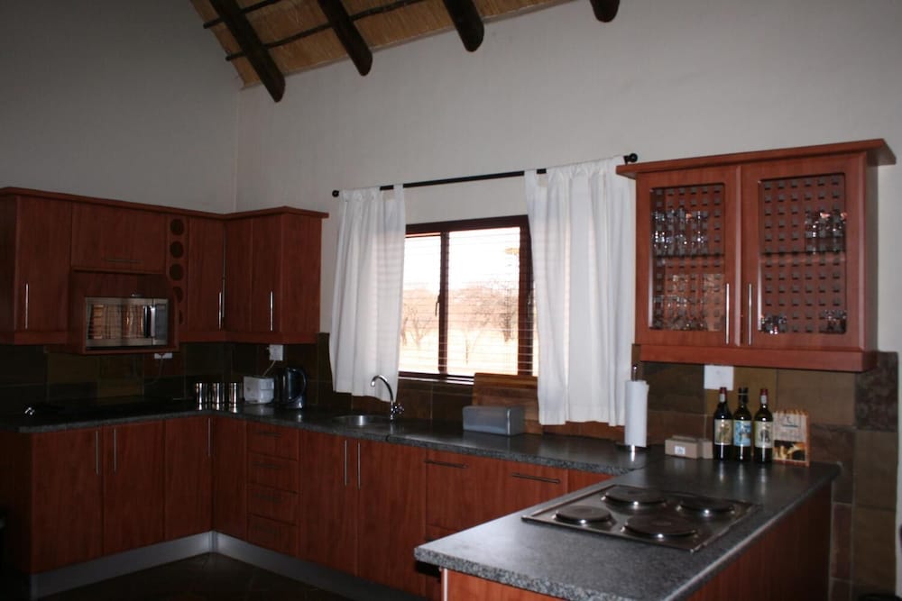 Makhato 84 Bush Lodge 43/45