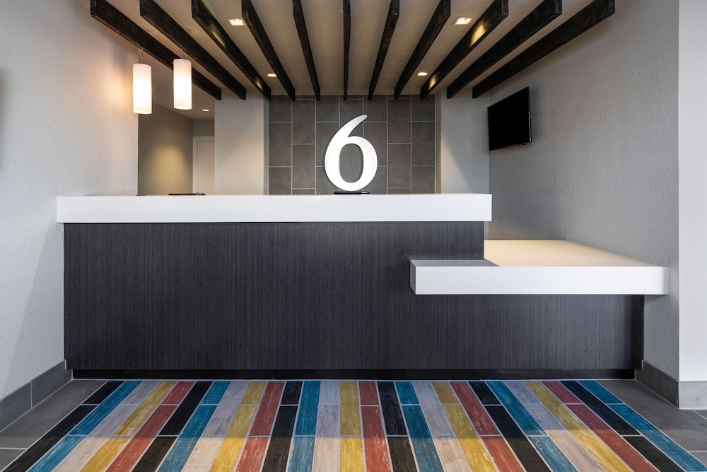 Motel6 Fontana 11/46