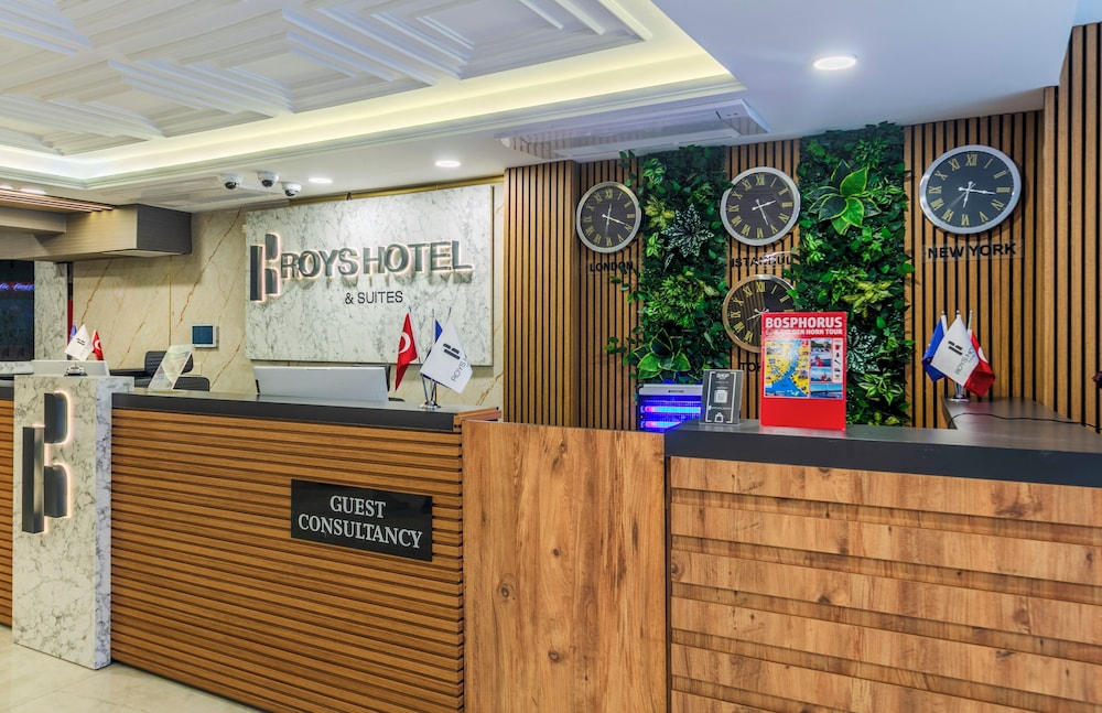 Roys Hotel & Suites 11/50