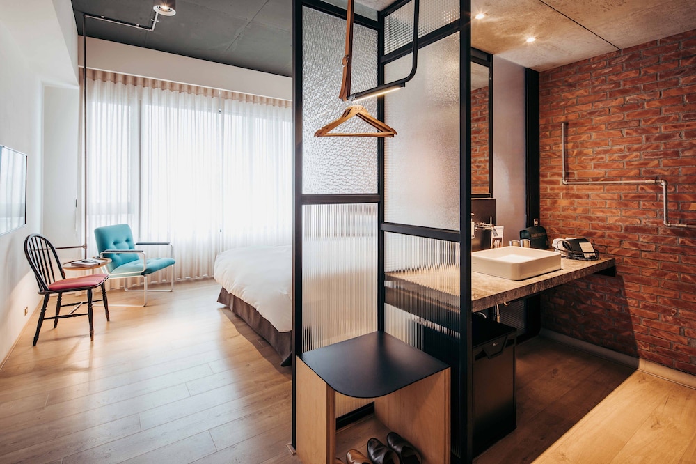 U I J Hotel Hostel 24/41
