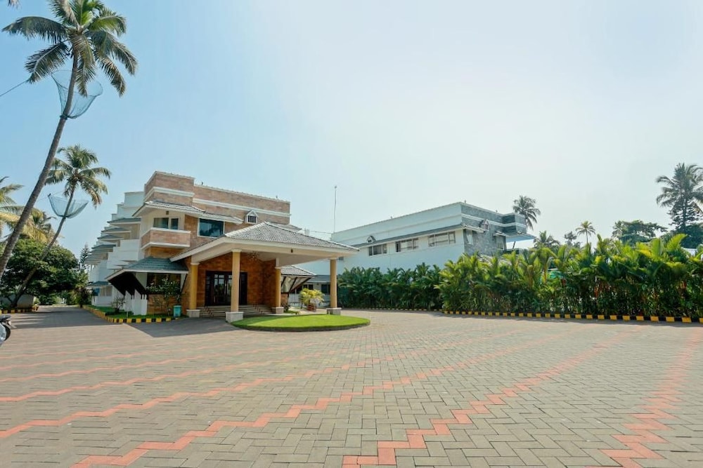 Hotel Bluewaters Cherai 5/46