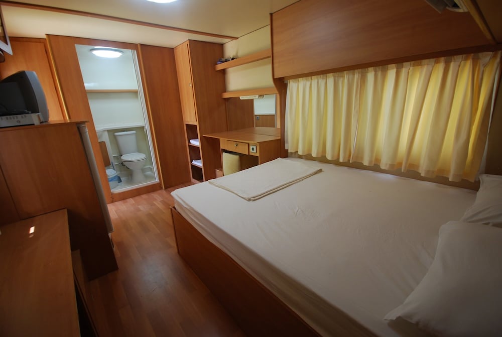 S3 Seahorse Beach Club & Hotel 8/50