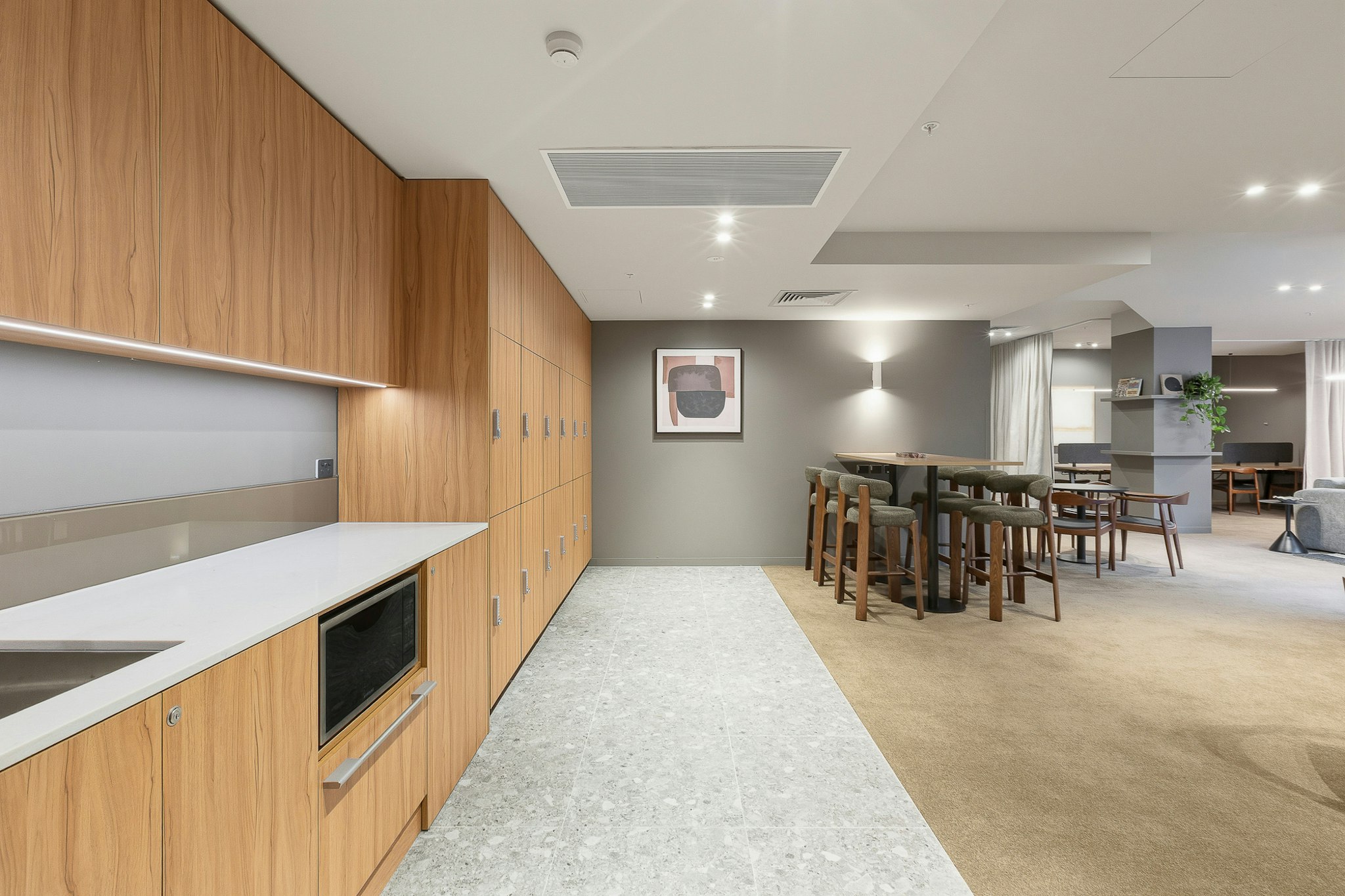 Oaks Melbourne on Lonsdale Suites, Melbourne City Centre, Melbourne 61/71