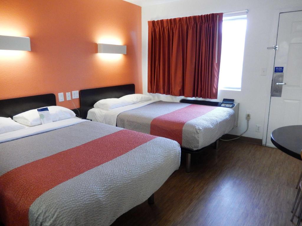 2 Full Beds Accessible, Nsmk, Micfridge