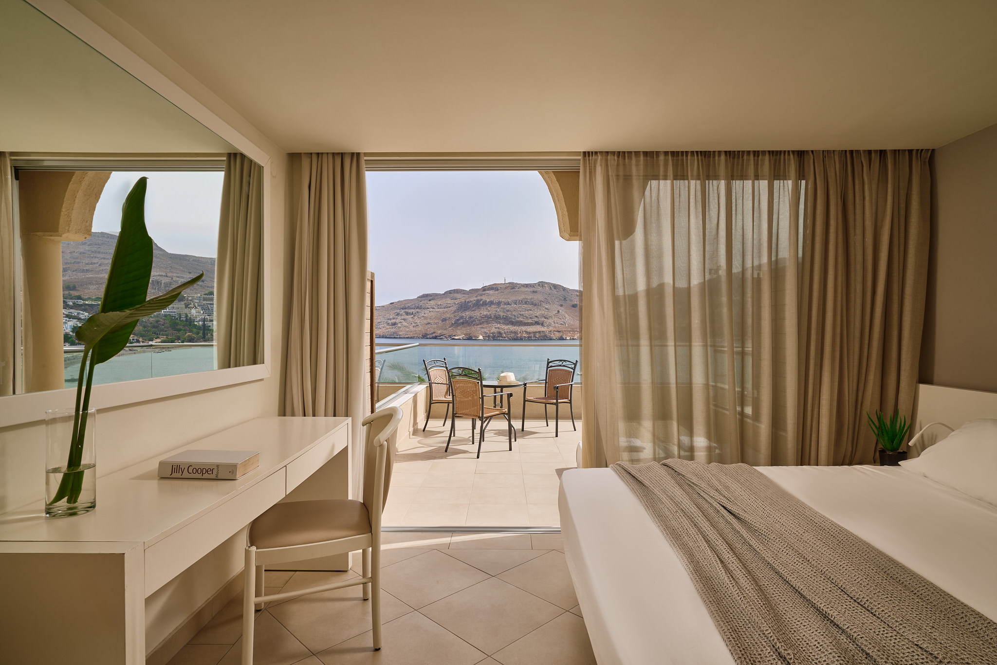 DOUBLE ROOM DELUXE BEACH VIEW