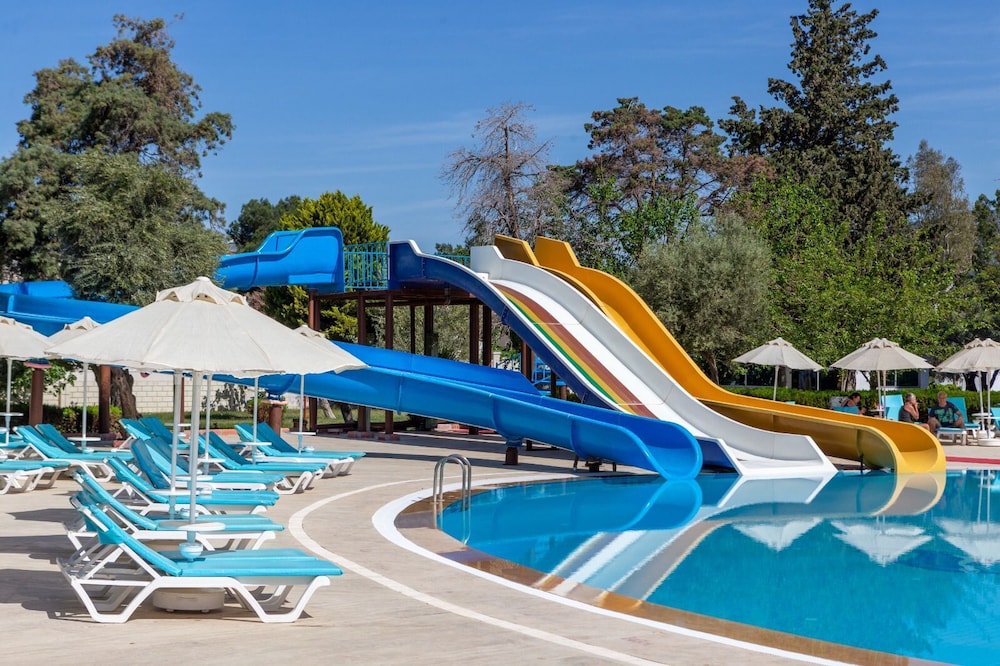 The Holiday Resort 43/54