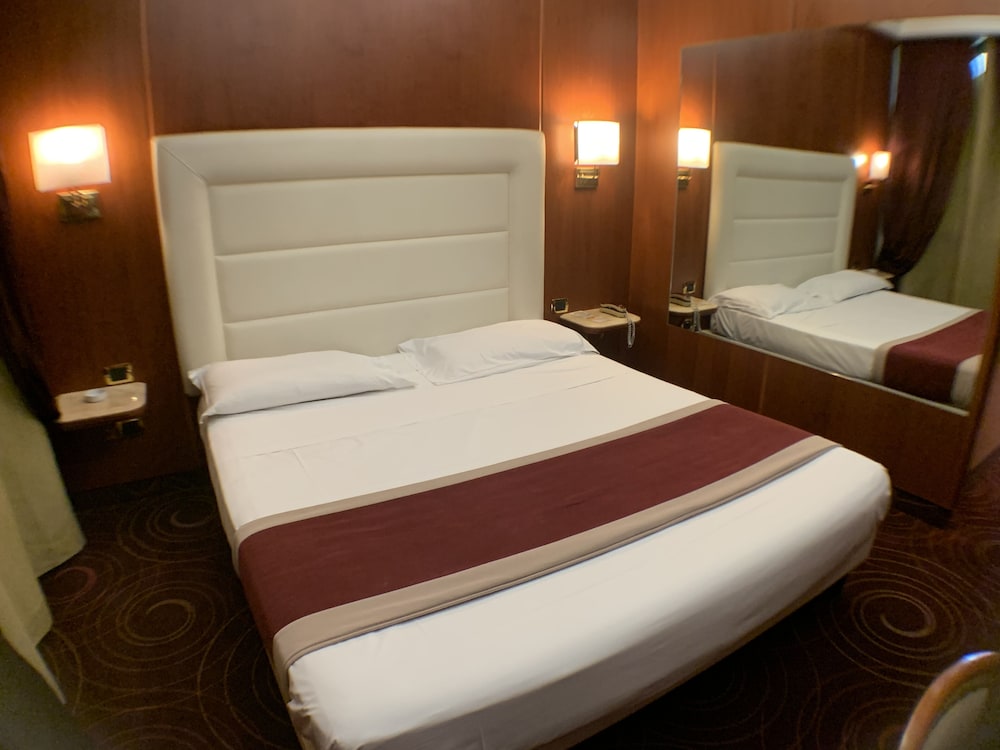 As Hotel Monza 8/56