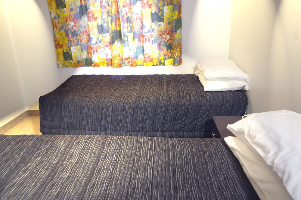 Tudor Motor Lodge 21/47