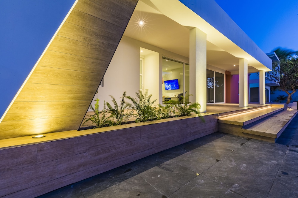 Boca Catalina Modern Villa 17/50