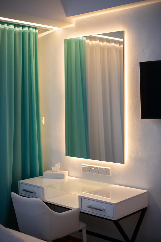 Hotel Napa Suites (Adults Only) 63/71