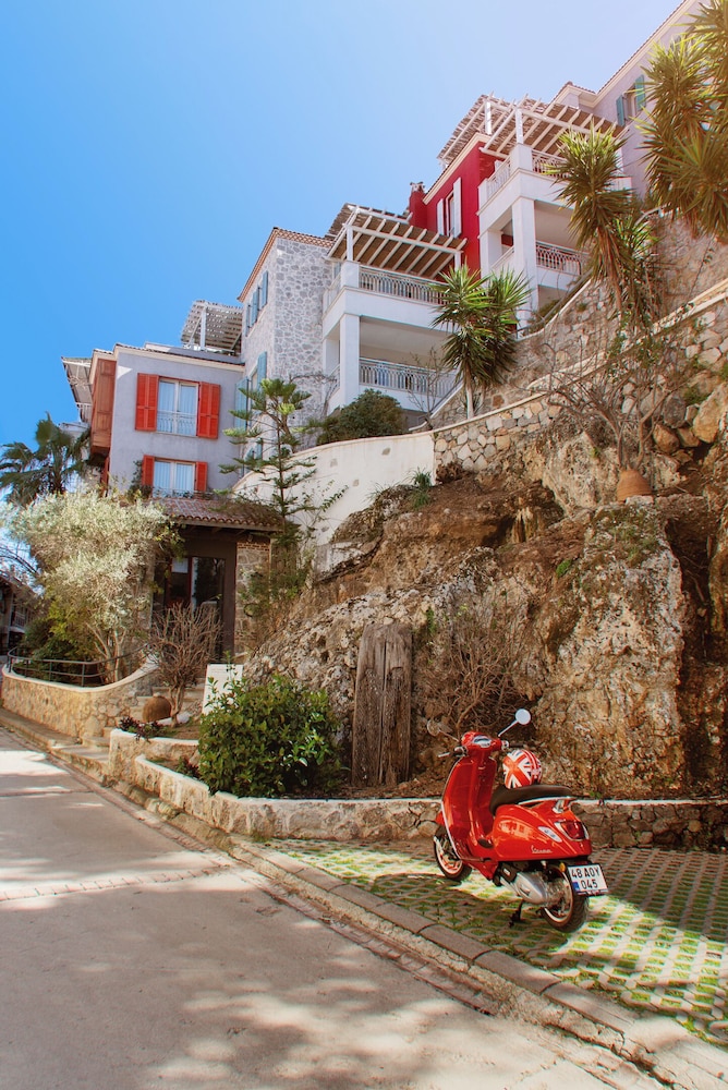 Unique Hotel Fethiye 60/69