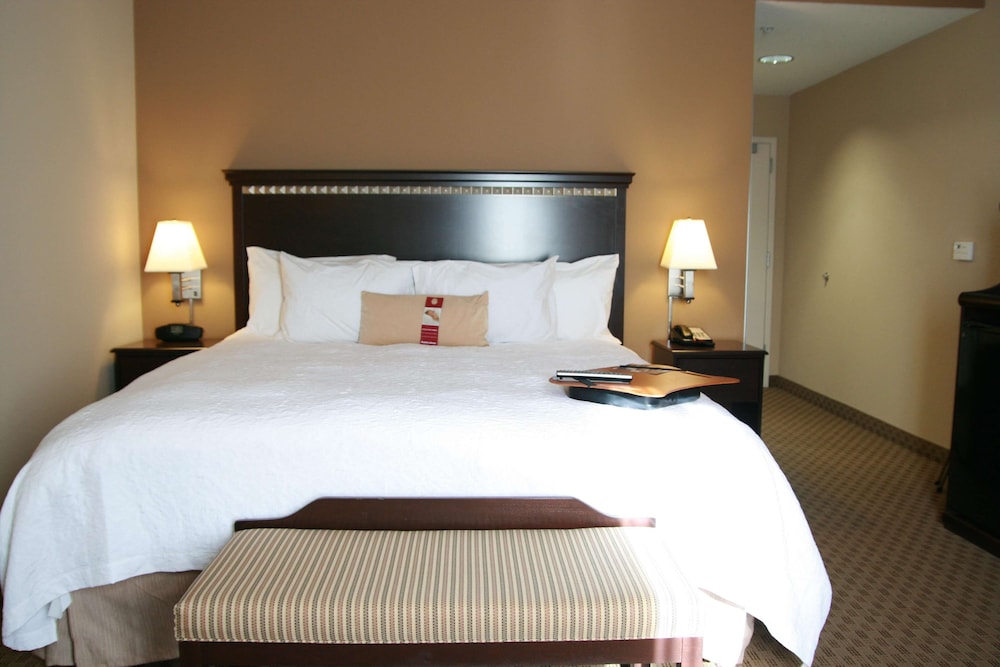 Hampton Inn Topeka 10/51