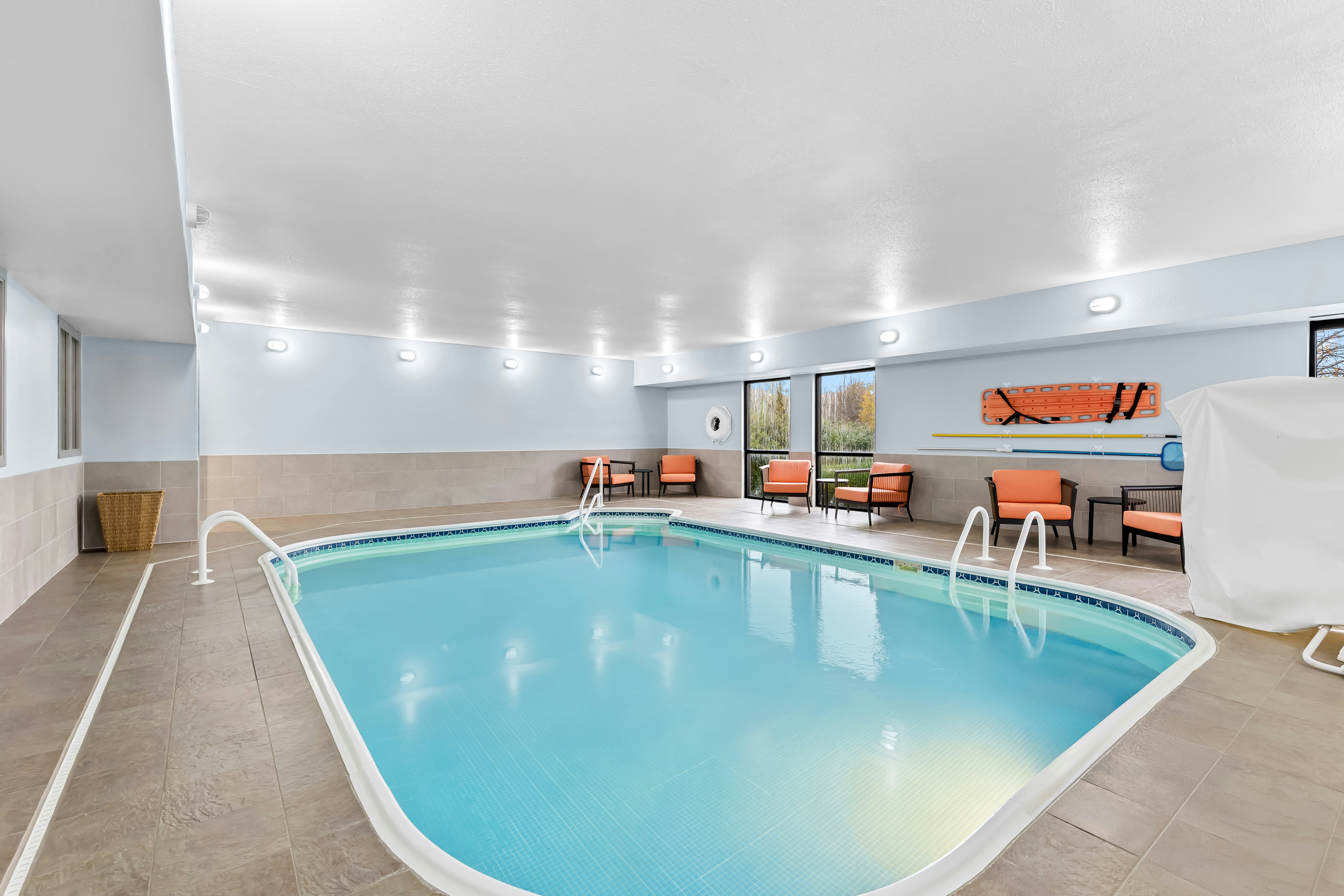 Hampton Inn Akron-Fairlawn 24/42