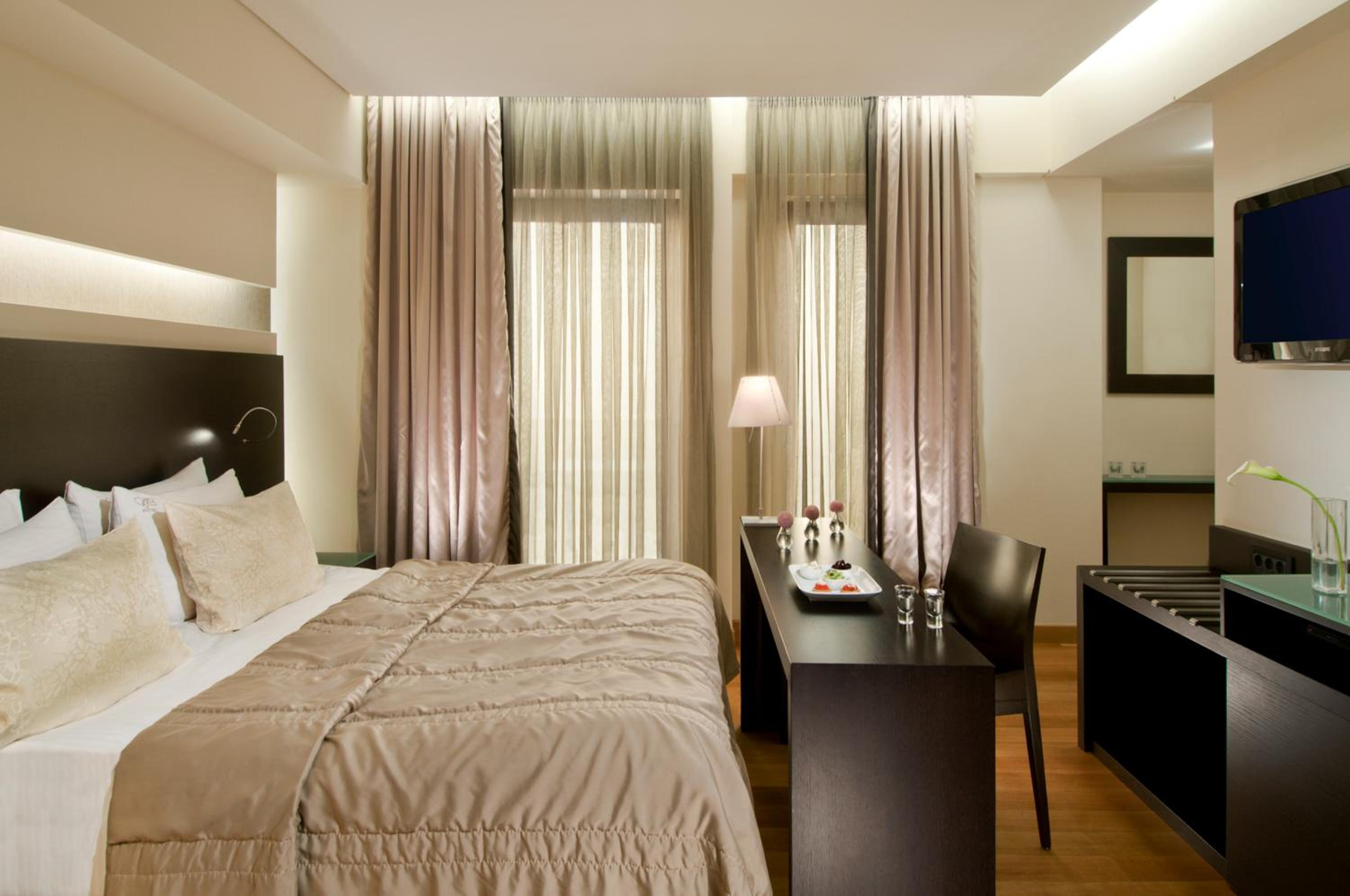 Petite, Suite, Terrace