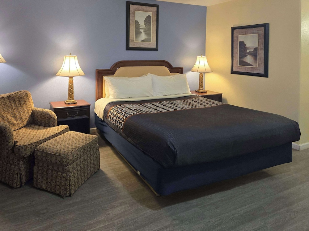 غرفة قياسية بسرير كينج، Rodeway Inn & Suites Blythe I-10, CA 7/10