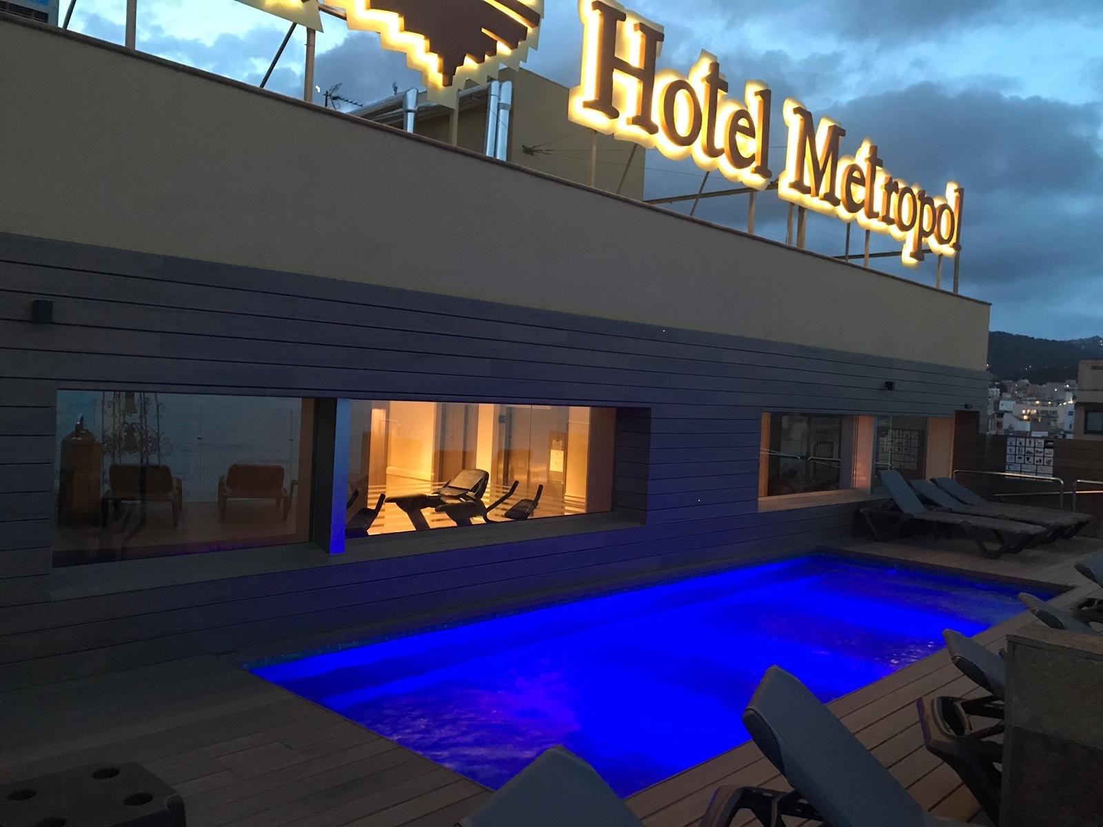 Metropol Hotel 25/50