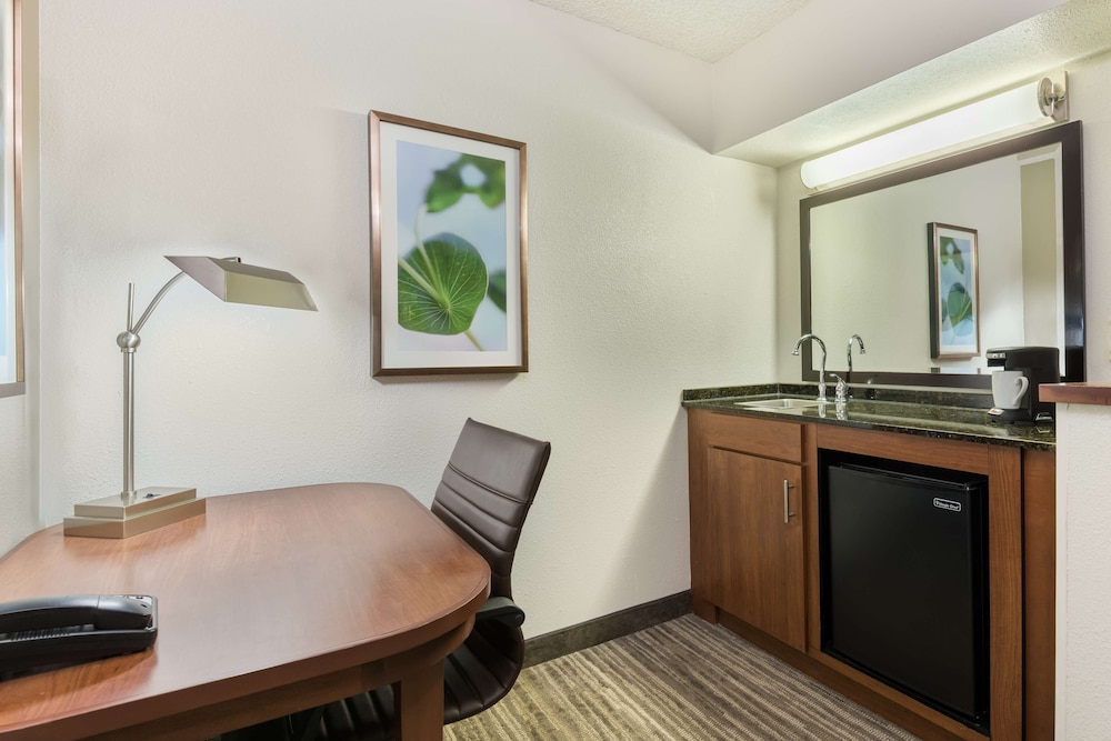 Hyatt Place Ft Lauderdale Plantation 6/38