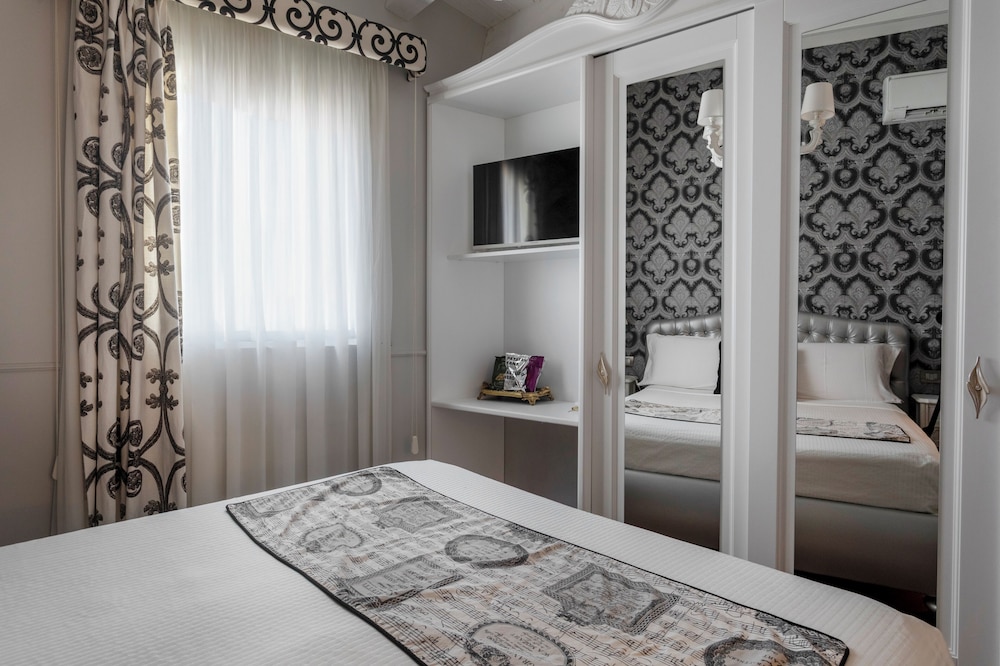 Dimora Bellini Luxury Rooms And Breakfast 11/50