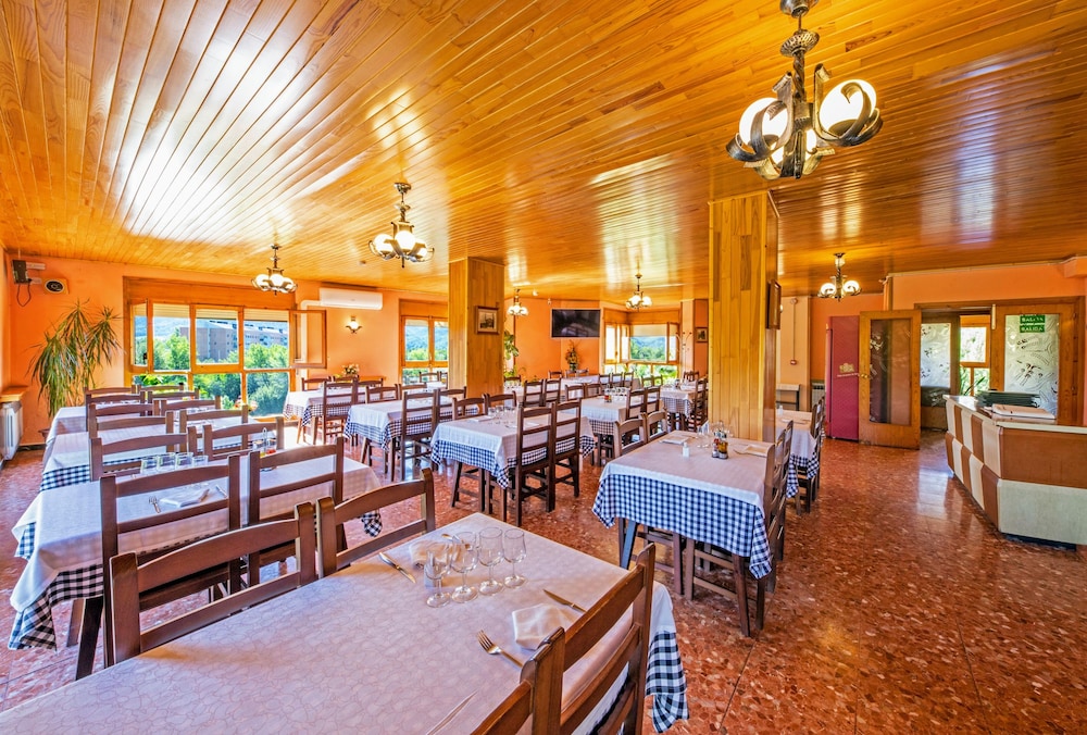 Hotel Restaurante La Glorieta 39/56