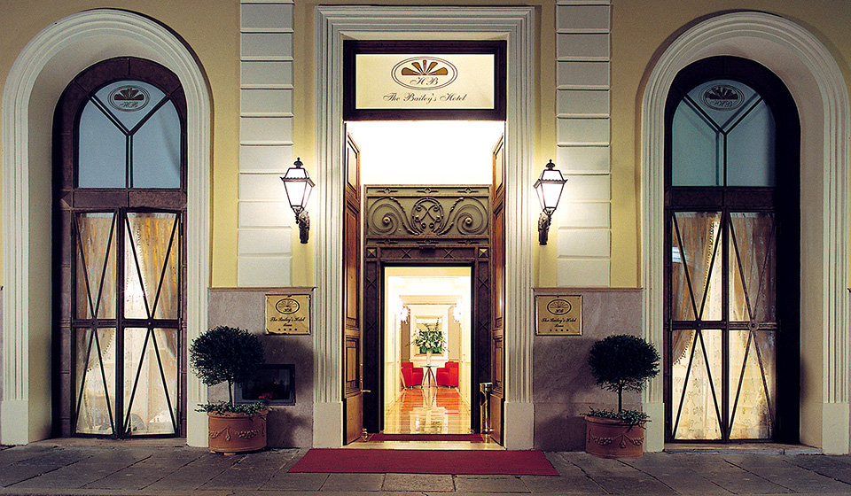 BAILEYS HOTEL 27/38