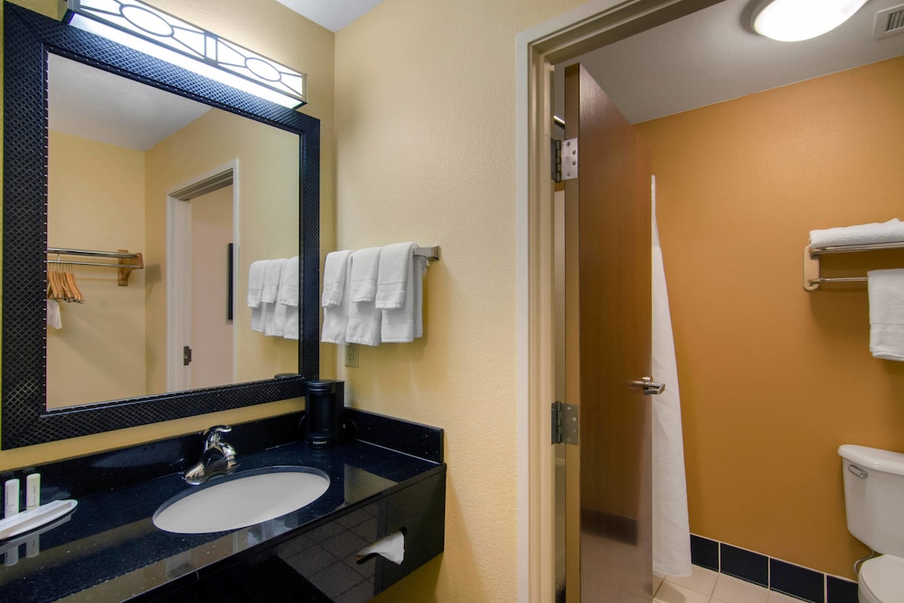 Fairfield Inn by Marriott Ft Leonard Wood 16/49