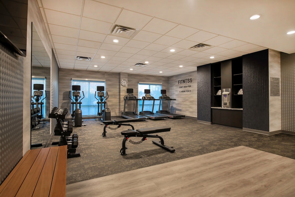 Country Inn and Suites By Carlson, Cortland, NY 23/48