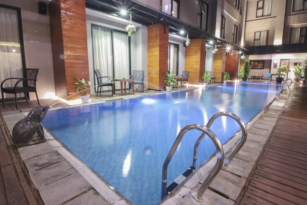 Swiss-Belinn Timika 22/41