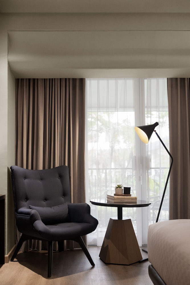 Mercure Jakarta Batavia (ex De Rivier Hotel) 28/48