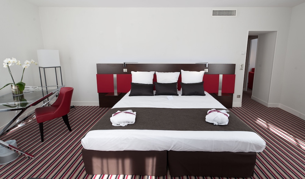 Mercure Angouleme Hotel de France 22/72