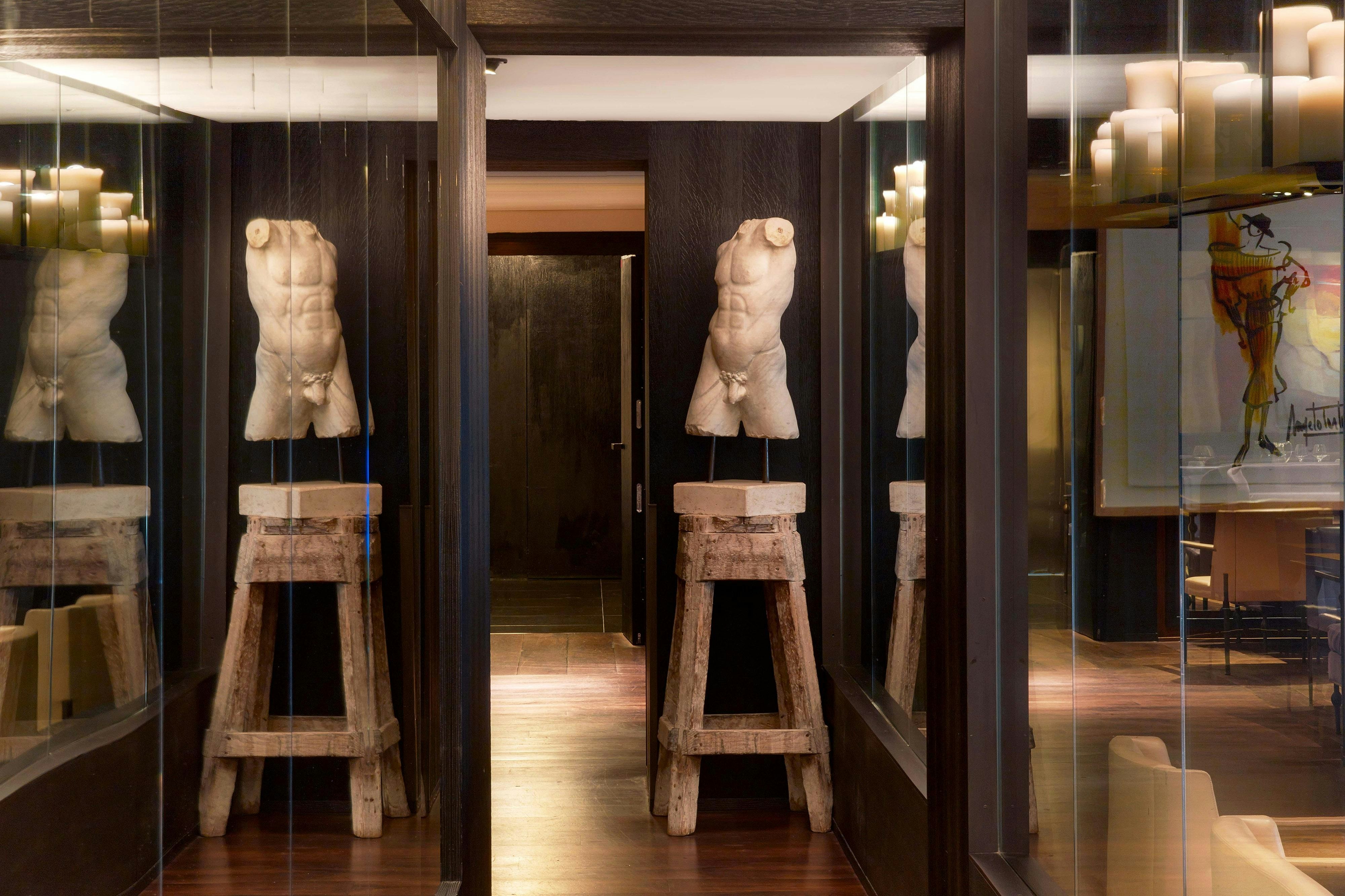 Lobby at Le Metropolitan Paris Tour Eiffel, a Tribute Portfolio Hotel, PARIS
