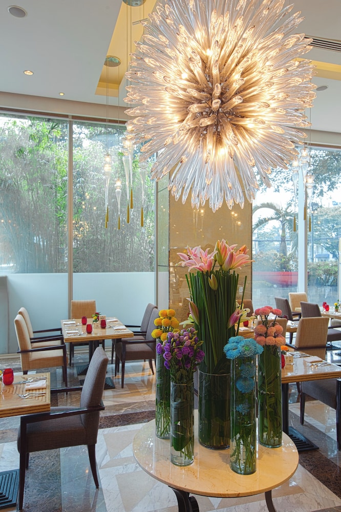 Fairmont Makati 27/50