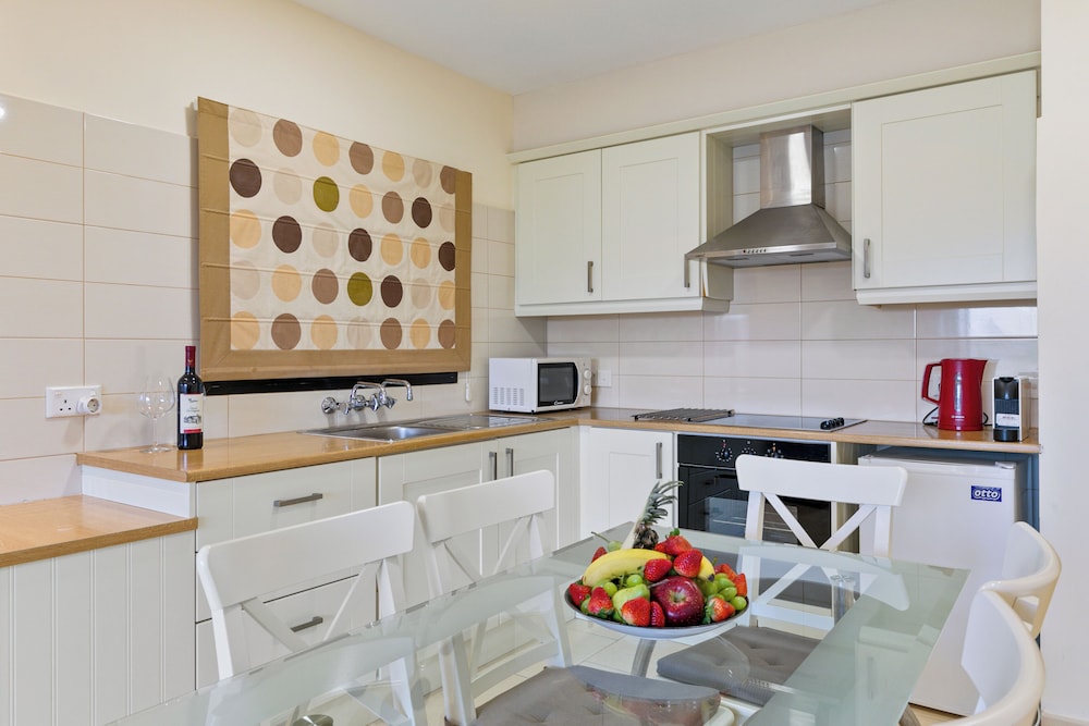 Hill View Hotel Apartments 34/50