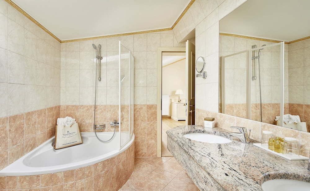 Grand Hotel Zell Am See 76/81