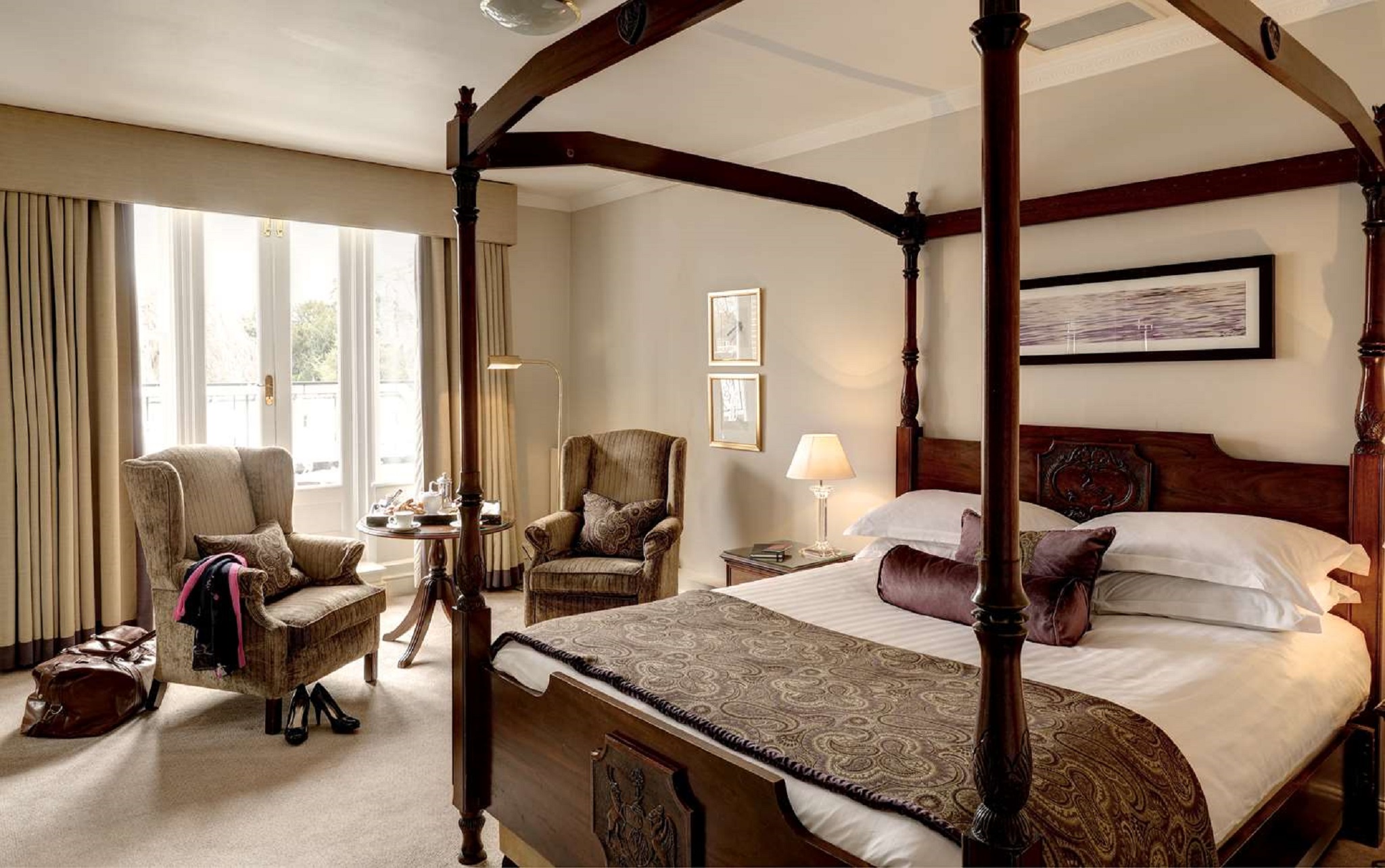 Four Poster, Deluxe