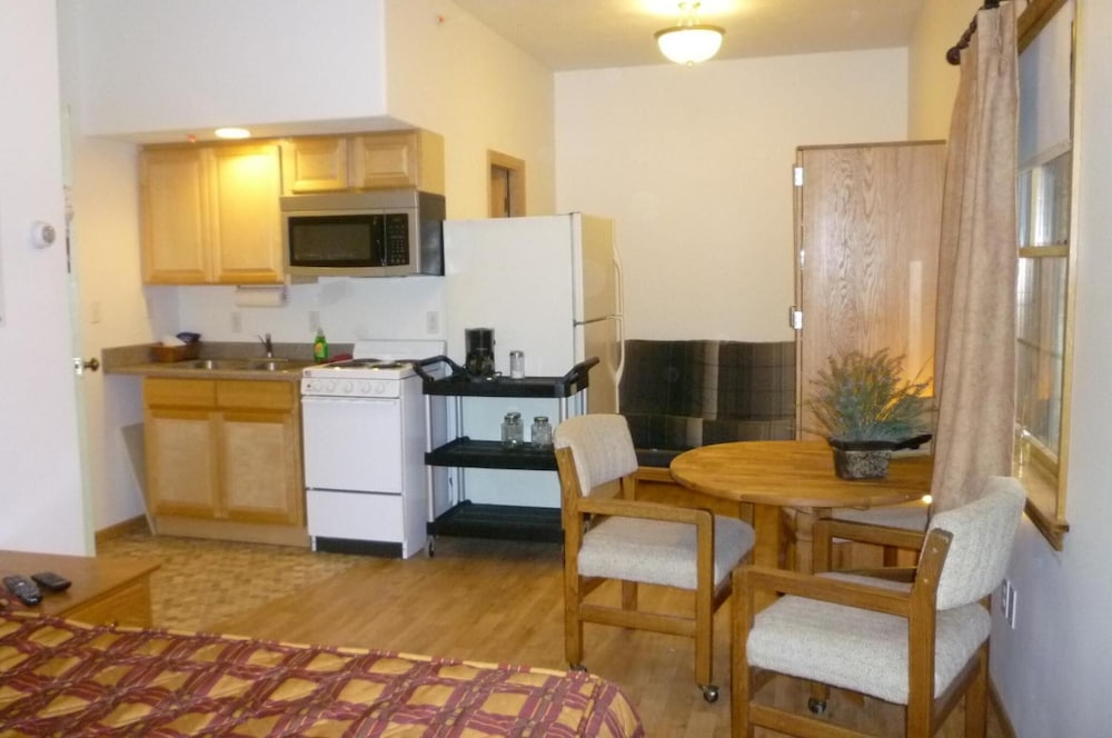 Fairbanks Extended Stay 41/50