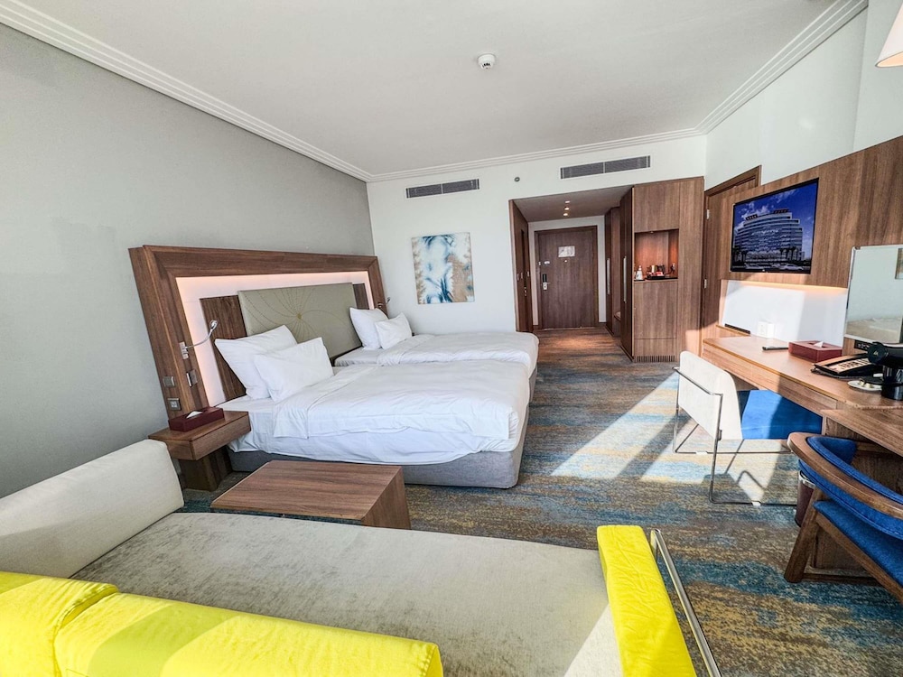 نوفوتيل جازان(Novotel Jazan Hotel) 17/76
