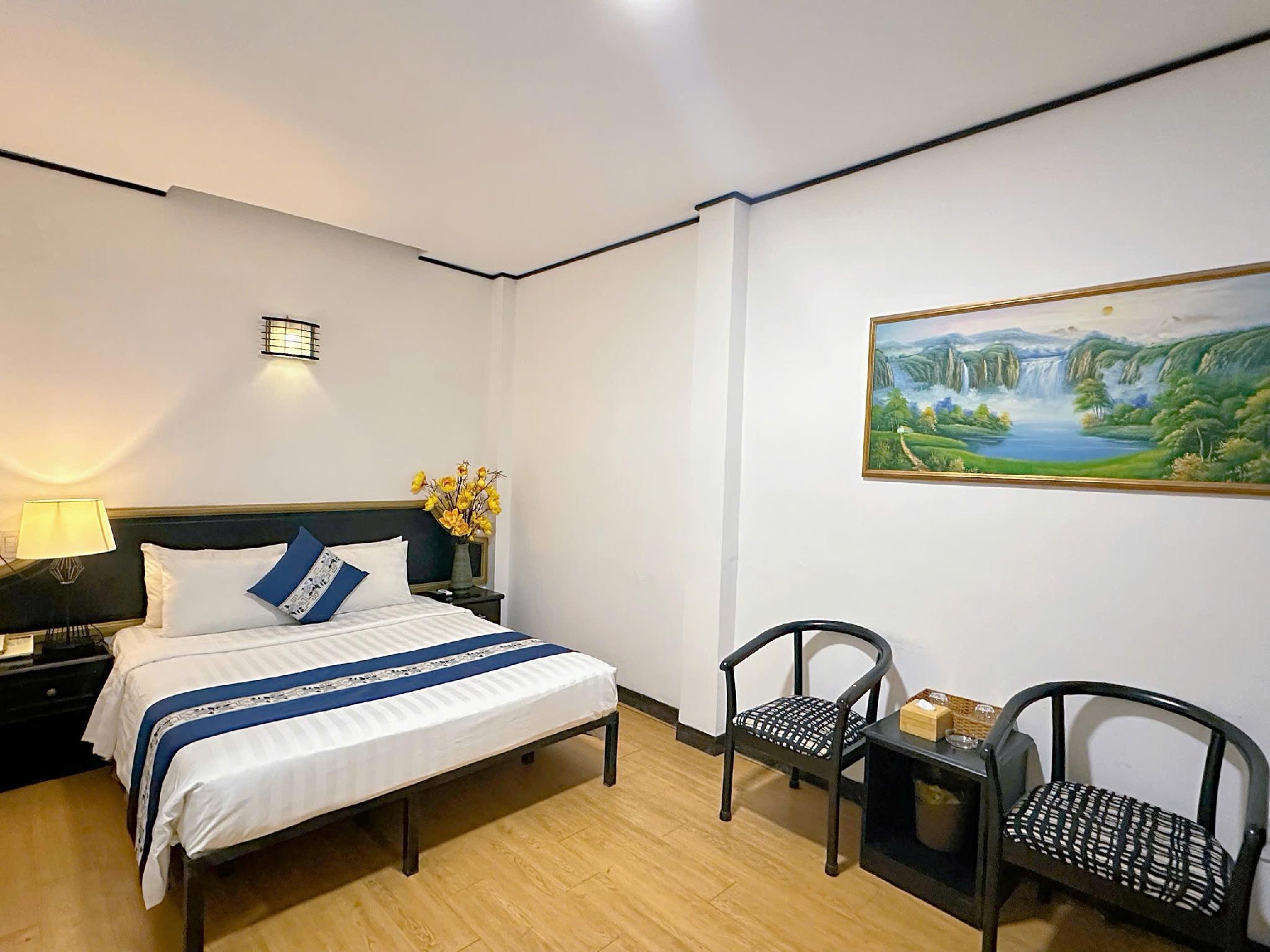 Superior, Double Bed, No Window