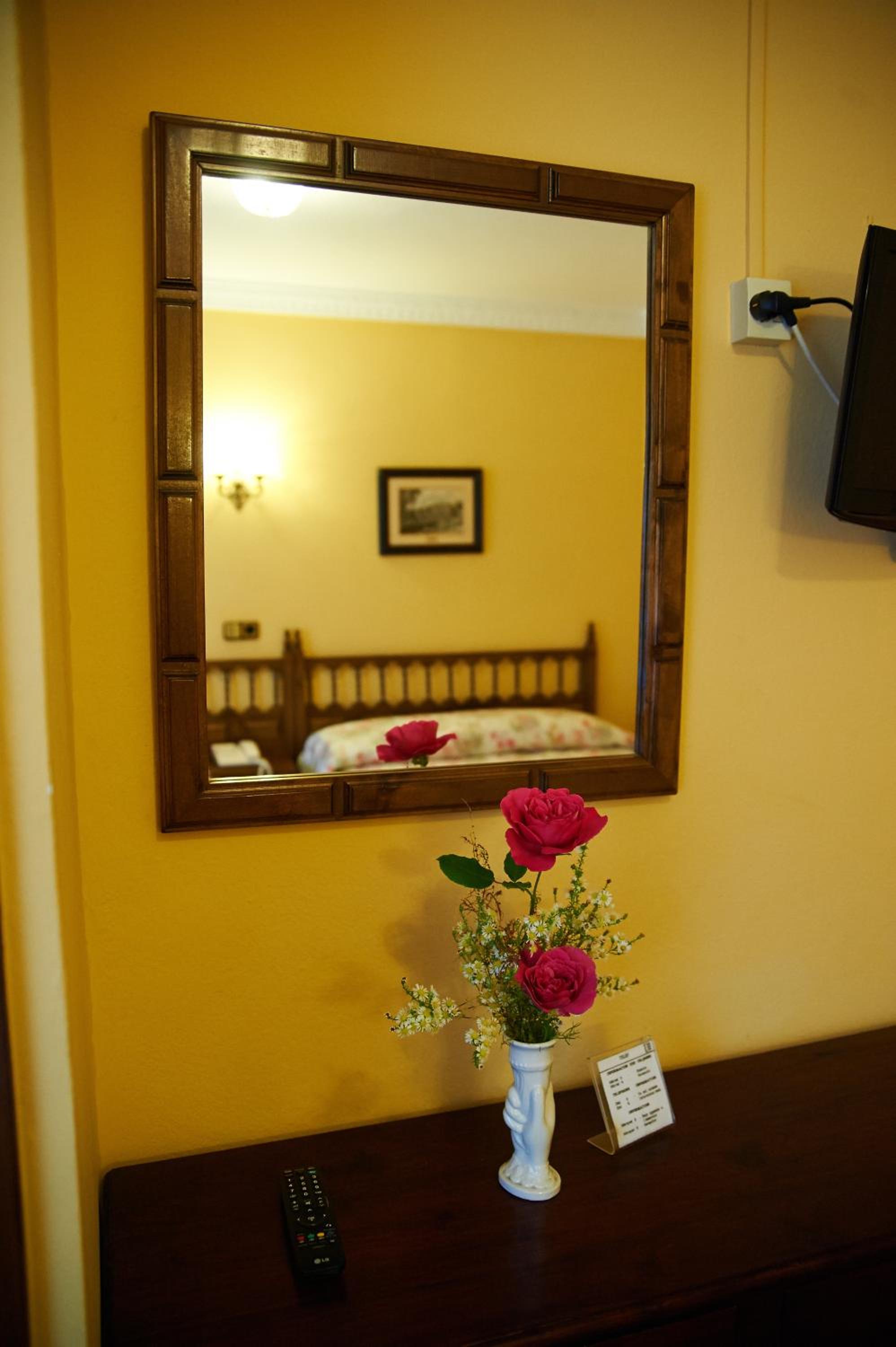Hotel Los Angeles 12/58