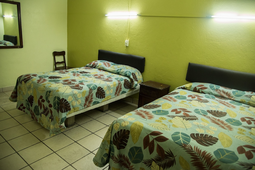 Hotel Esperanza 13/25