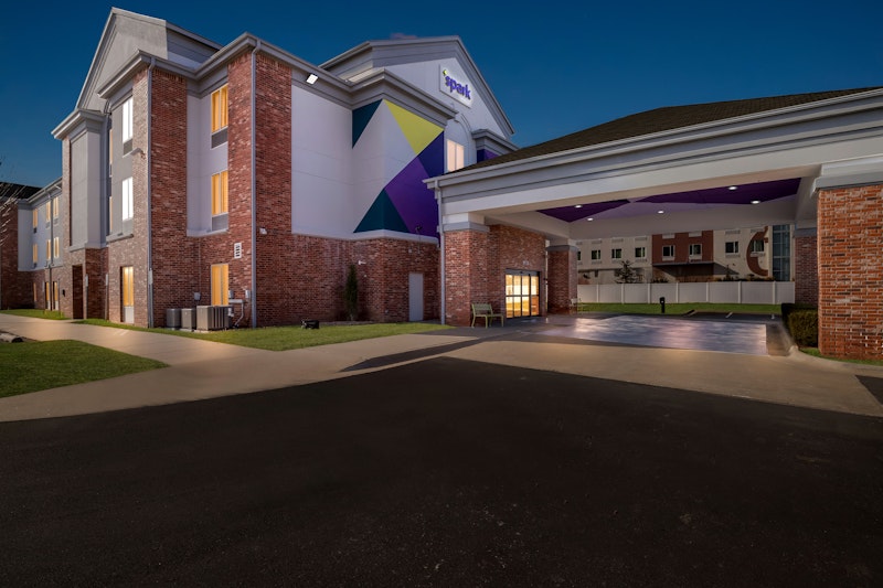 Spark by Hilton Catoosa Tulsa 1/26