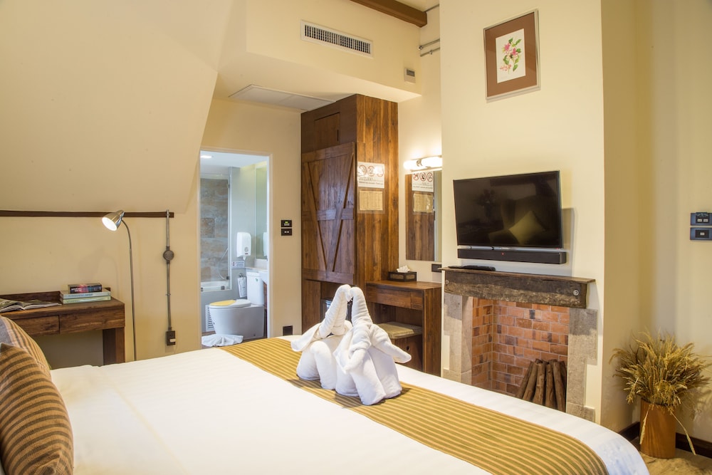Le Charcoa Hotel 33/74