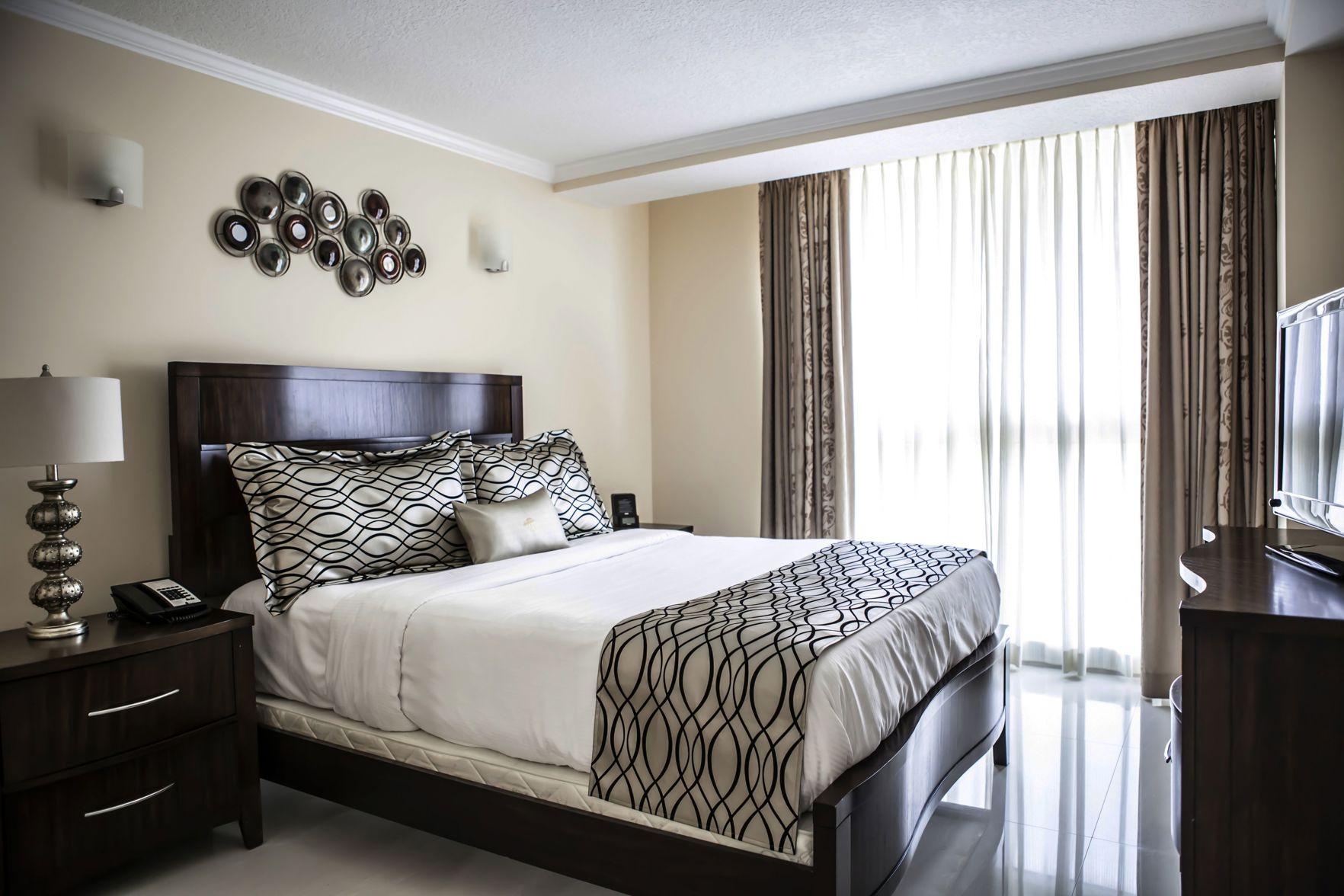 Deluxe, Multiple Beds