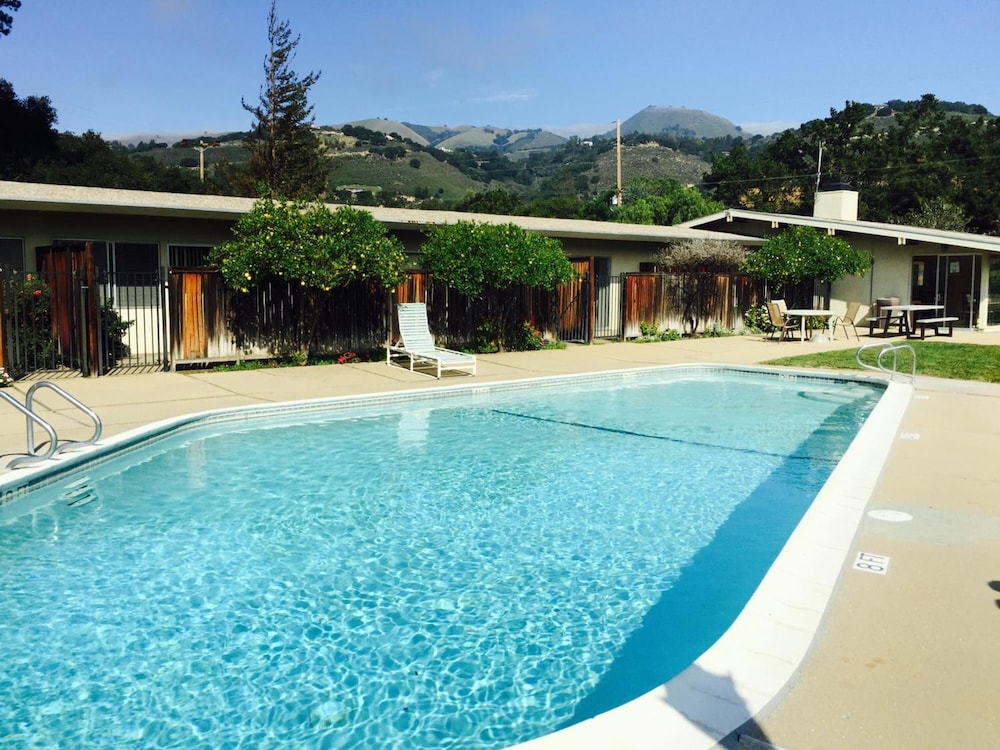 Contenta Inn 46/66