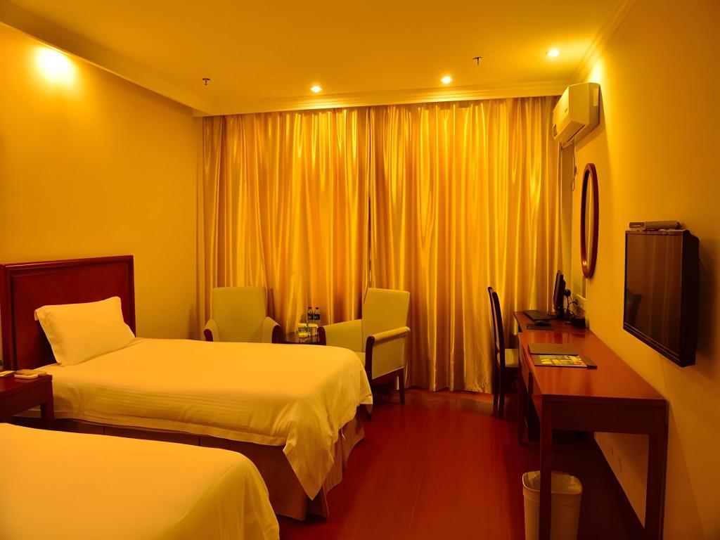 GreenTree Inn Chizhou Jiuhua Mountain Scenic Spot Business Hotel 11/31